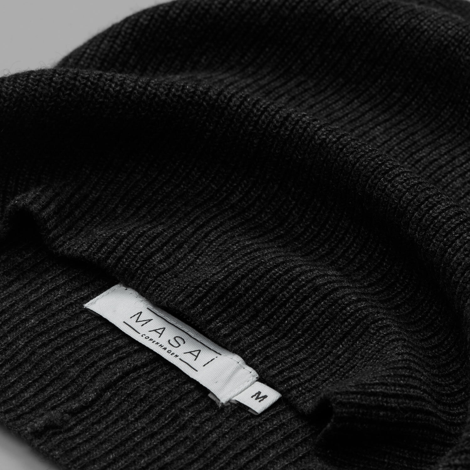 ALDA HUT, Black