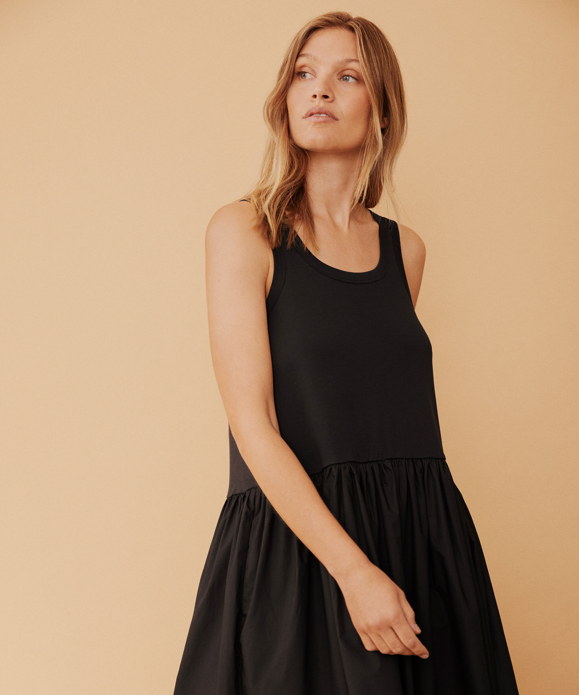 Jerseykleid mit Rock aus Baumwollpopeline, Black